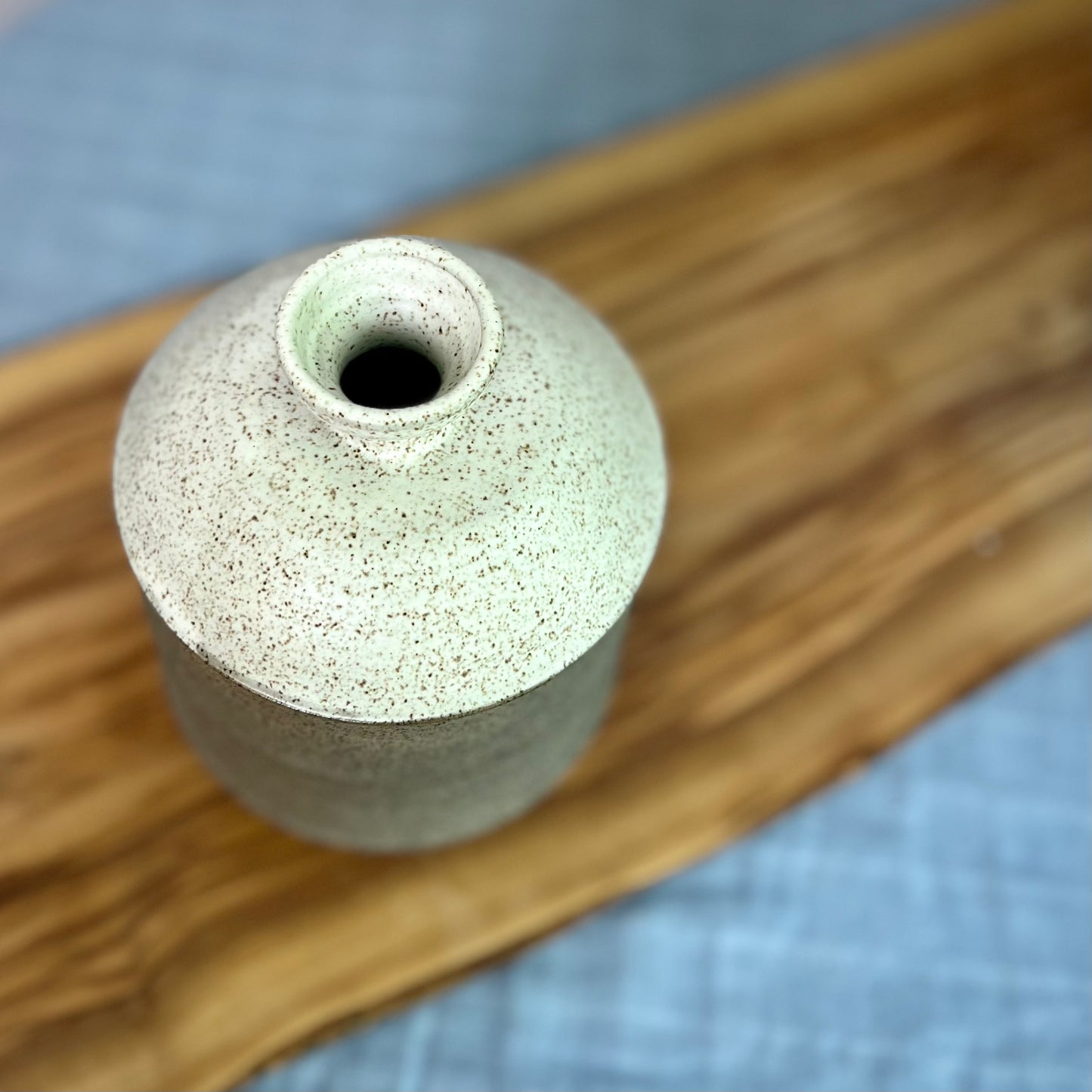 city vase 3