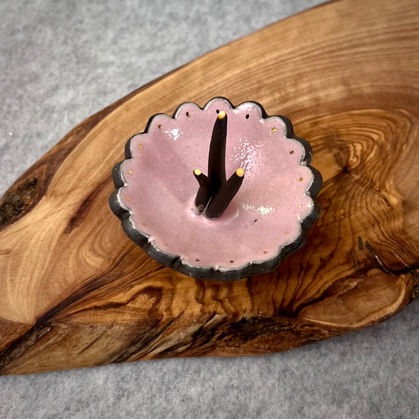 black light pink ring holder/dish with 22k gold accents
