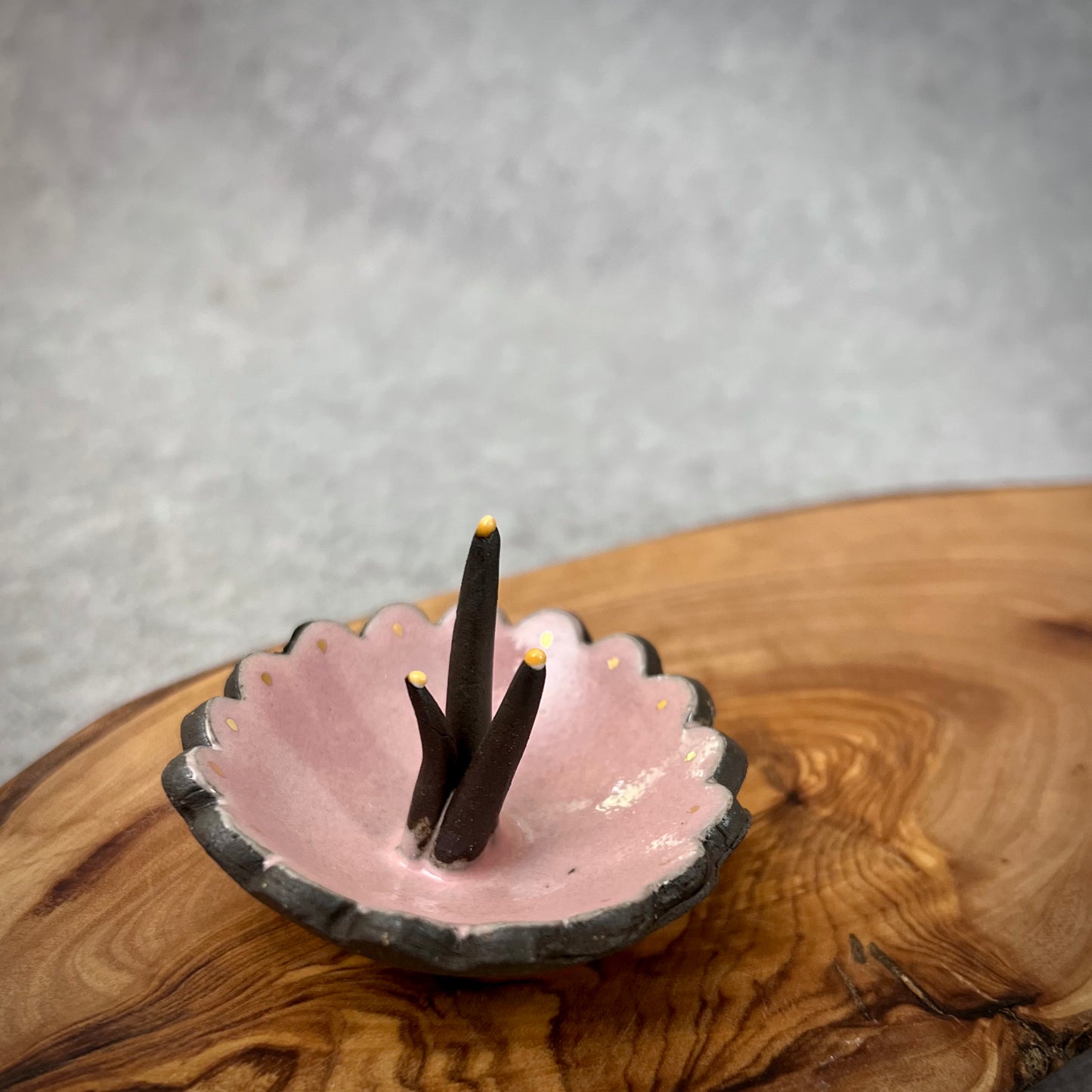 black light pink ring holder/dish with 22k gold accents