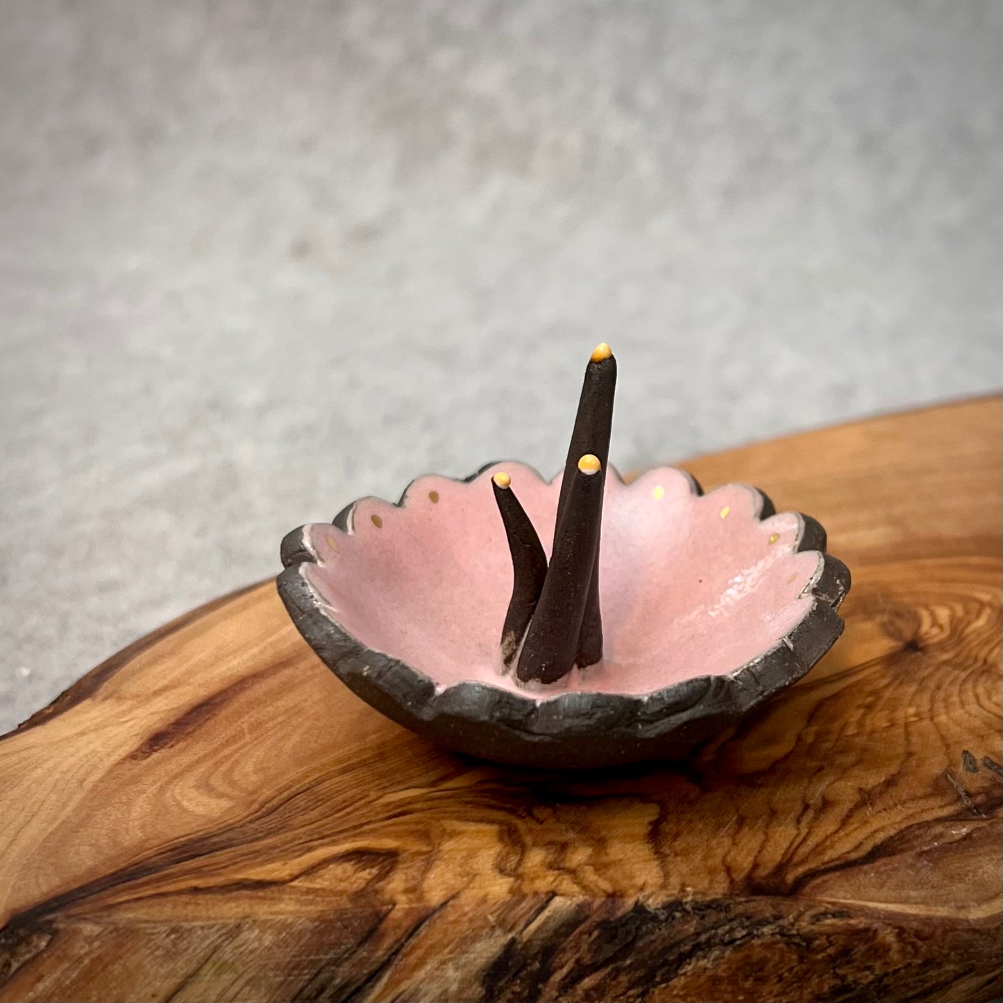 black light pink ring holder/dish with 22k gold accents