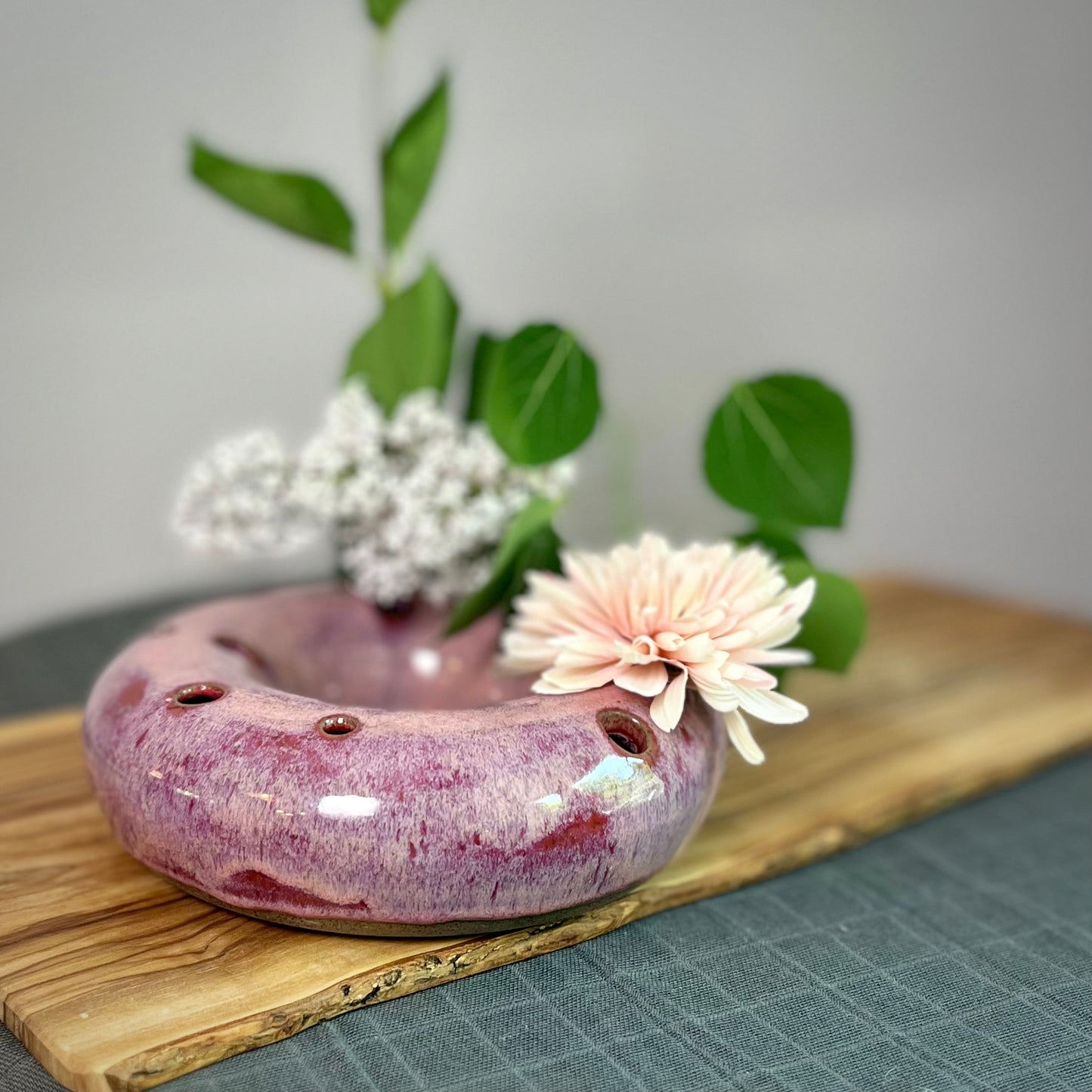 donut centerpiece vase fuchsia