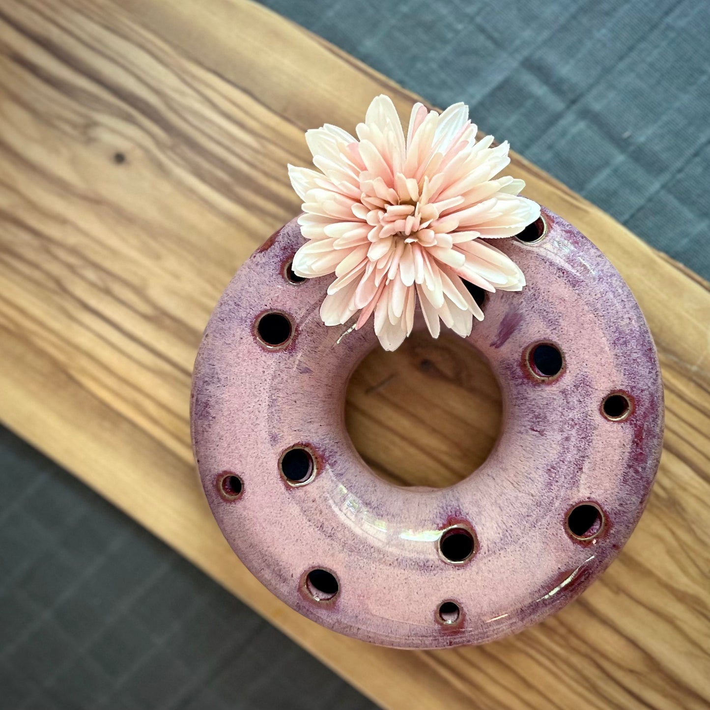 donut centerpiece vase fuchsia