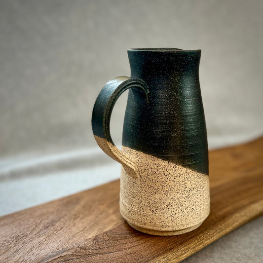 ranch pitcher/vase